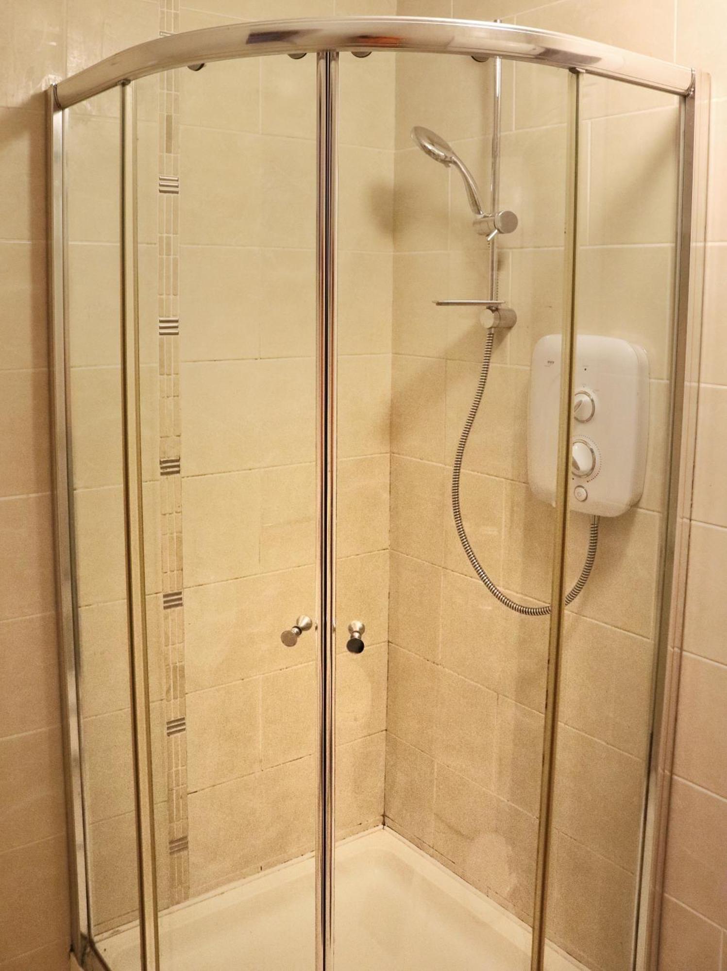 Апартаменти Deluxe Dwelling - 15 Mins From Cork City/Airport Екстер'єр фото